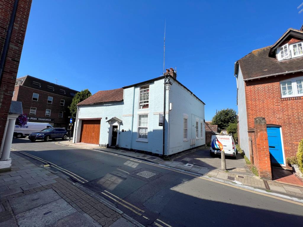 Lot: 29 - FLAT FOR INVESTMENT - Front Photo of flat at Golden Cross House Chichester West Sussex